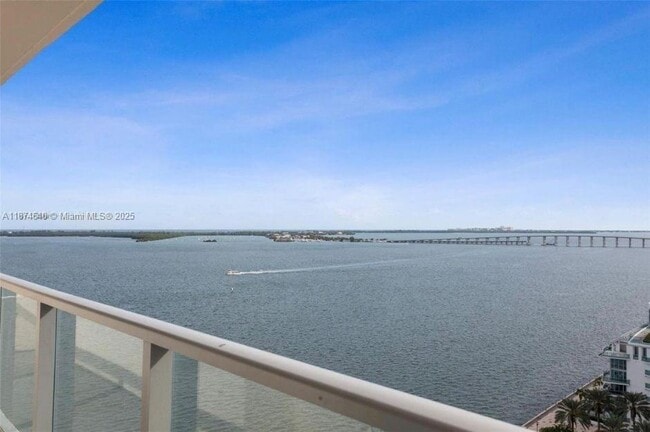 Building Photo - 1155 Brickell Bay Dr Unit 1705