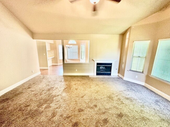 Photo - 8153 N Cedar Ave
