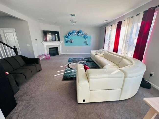 Photo - 8035 Stiner Grv