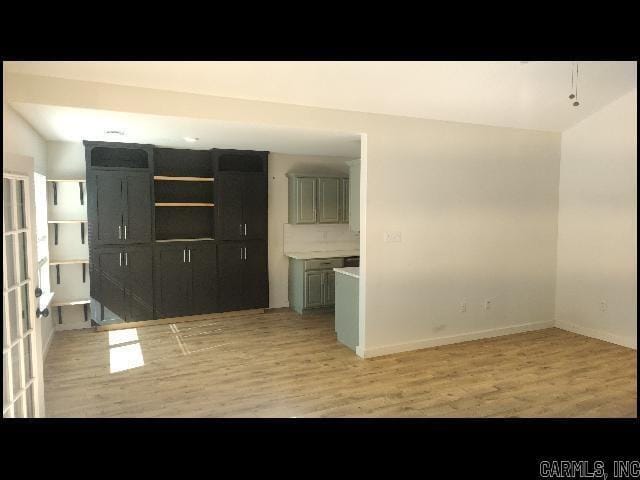 Photo - 1350 N Parker St