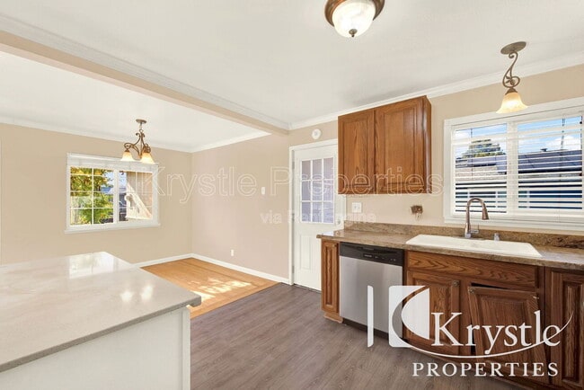 Photo - 342 Los Altos Pl