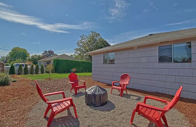 Photo - 1328 NE 9th St