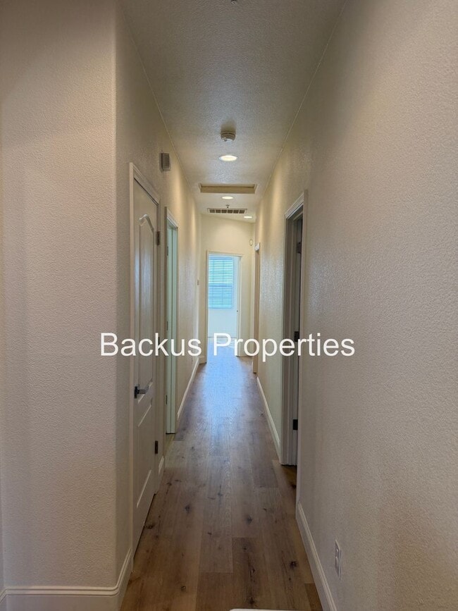 Photo - Beautiful 3 bedroom home in Greenfield