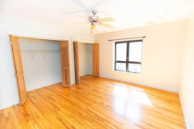 Photo - 1607 Simpson St Unit 2W