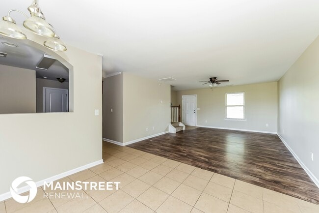 Photo - 141 Union Station Dr