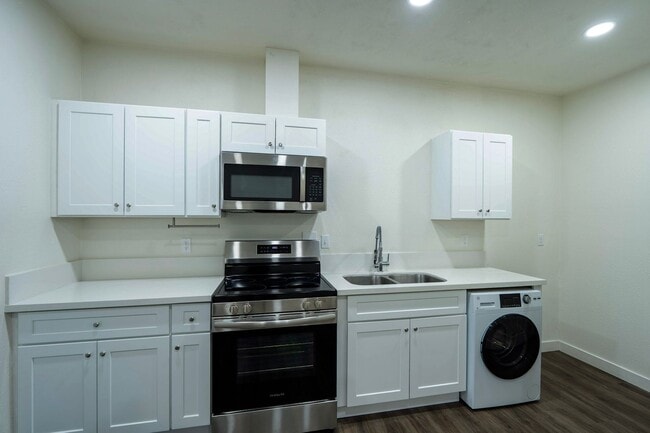 Photo - 47 N Michigan St Unit 3