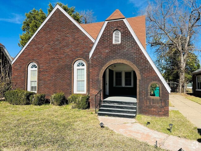 Building Photo - 929 NE 21st St Rental