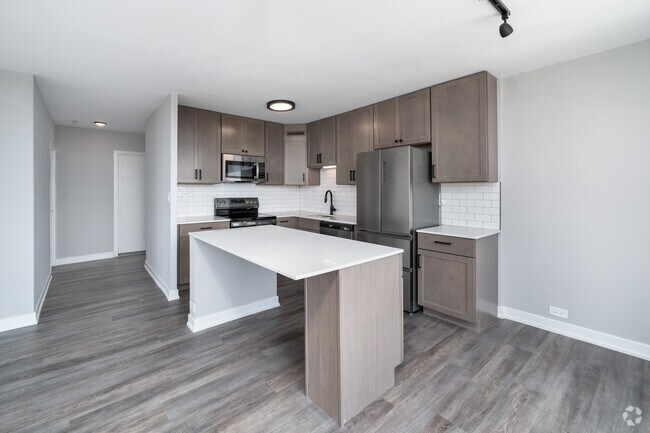 1BD, 1BA - 800SF -Kitchen