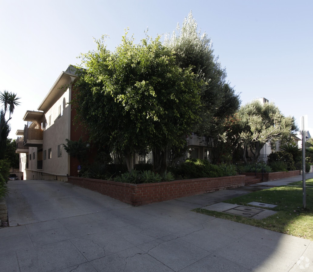 Photo - 11920 Mayfield Ave