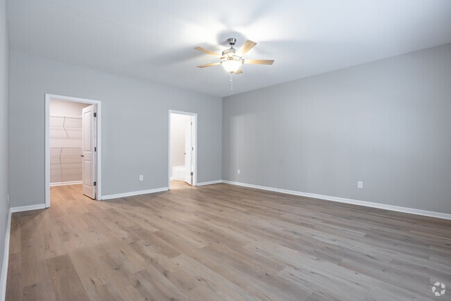 3BR, 2BA - 1736SF