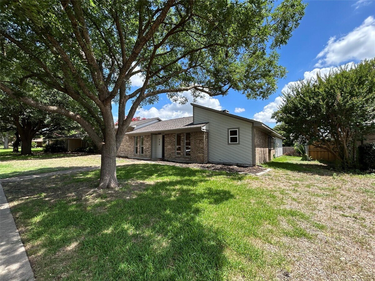 Photo - 608 High Meadow Dr