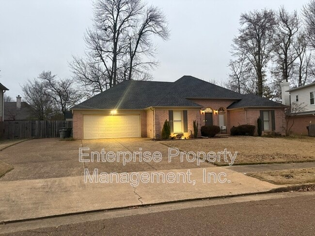 Photo - 6894 Hedgewood Ln