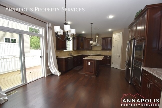 Photo - 402 St Martins Choice Ln