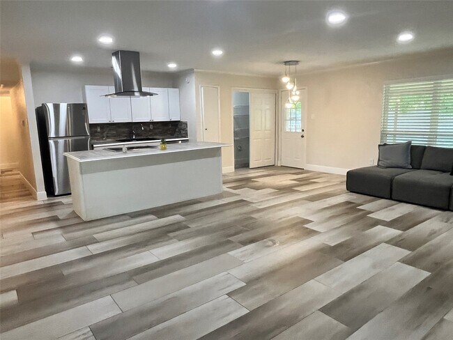 Photo - 4407 Kevinkay Dr