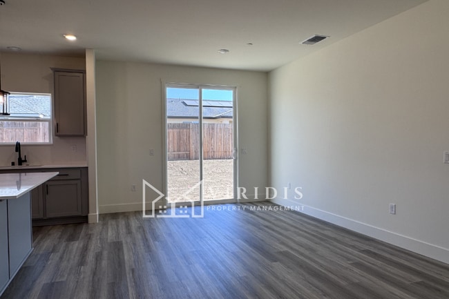 Photo - 7408 Brenner Pass Way