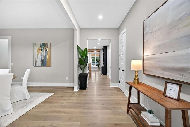 Photo - 6651 Malvin Dr