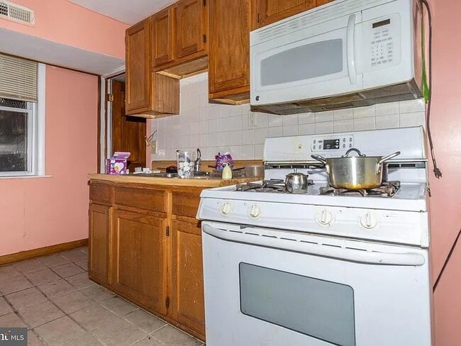 Photo - 304-306 Park Ave Unit 3