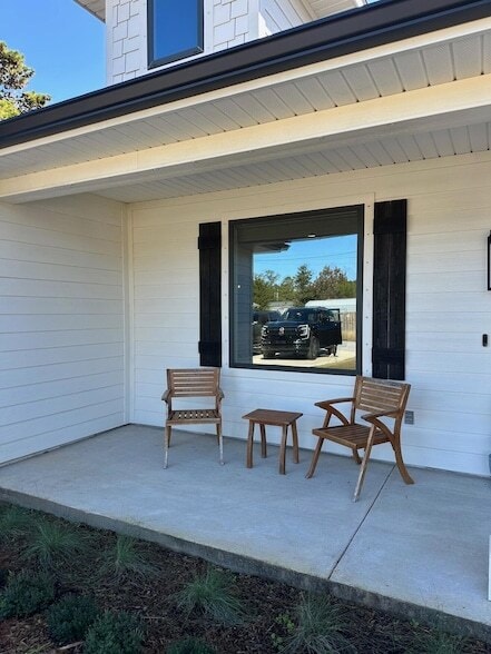 Photo - 4819 Whitewood Rd