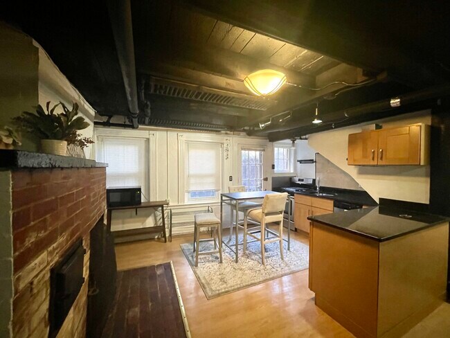 Photo - 8 Champney Pl Unidad 1