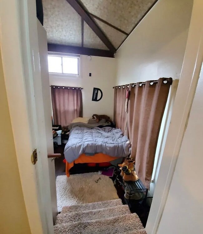 Photo - 5BR - Walk to Campus!