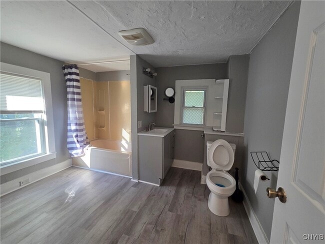 Photo - 133 N Fulton St