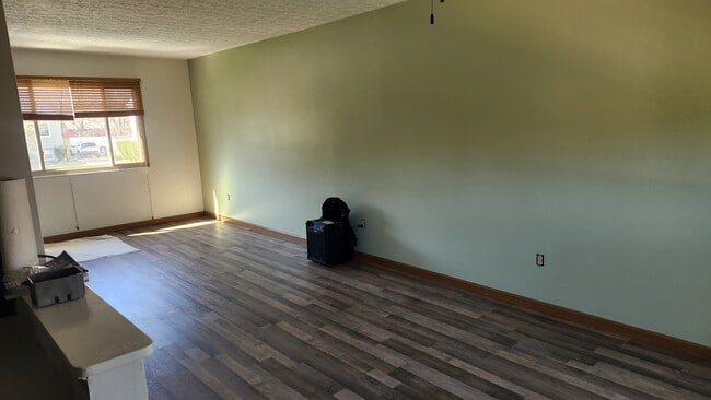 Photo - 620 Mistletoe Ct