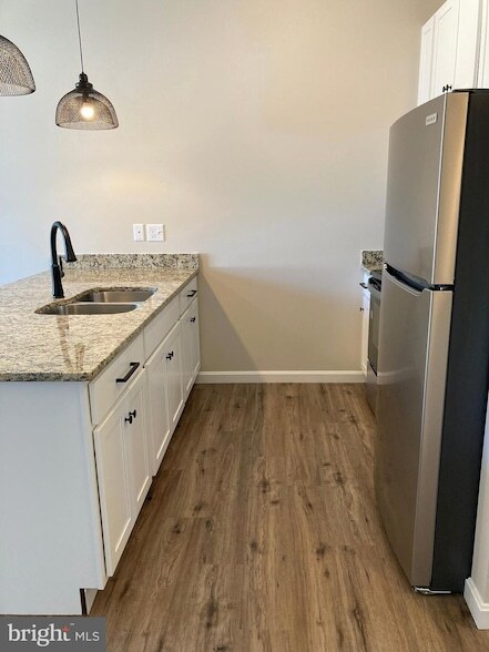 Photo - 376 E Main St