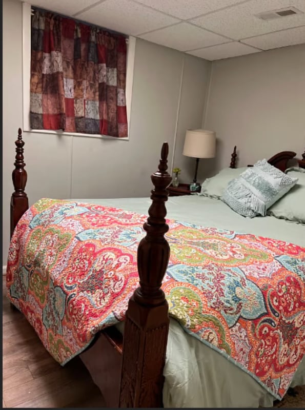 Photo - 122 Tucker Dr