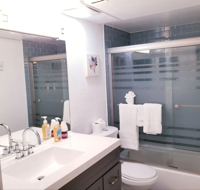 Photo - 12888 Montfort Dr Unit 201