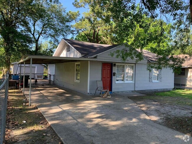 Building Photo - 355 Iowa Ave Rental