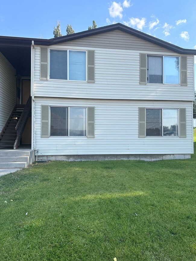 Building Photo - 260 Shoshone Ave Unit B
