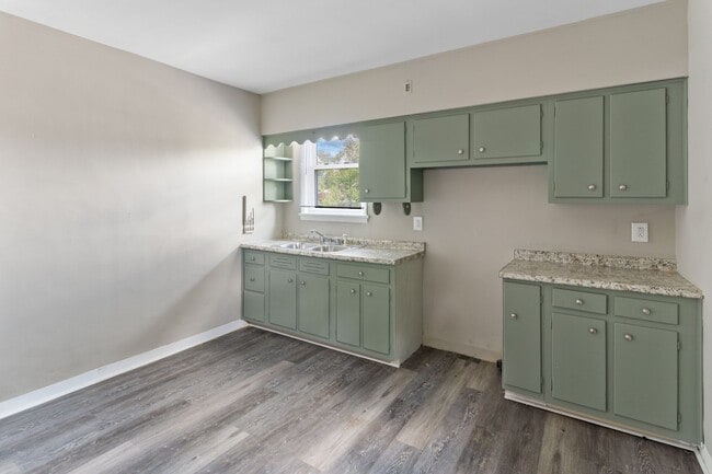 Building Photo - 416 First St_BT Unit 416-B