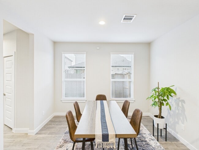 Photo - 11823 Maple Oak Dr
