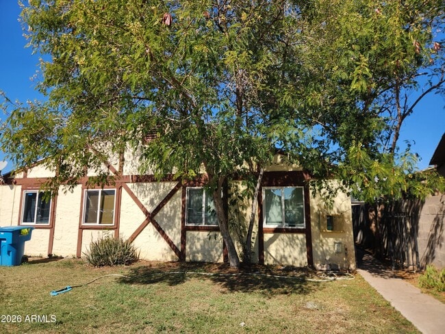 Building Photo - 918 E Garfield St Unit C