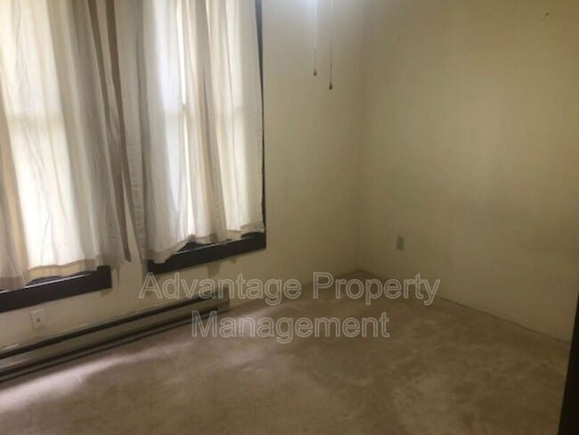 Photo - 522 SW Calapooia St