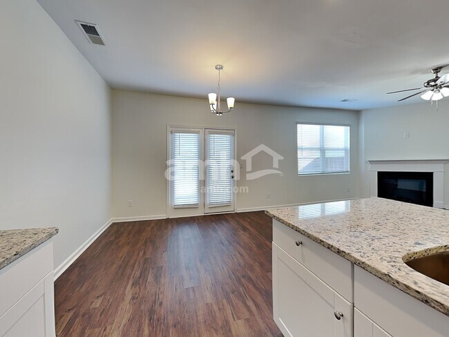 Photo - 76 Springer Pkwy