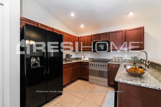 1924 Bretton Ridge Dr