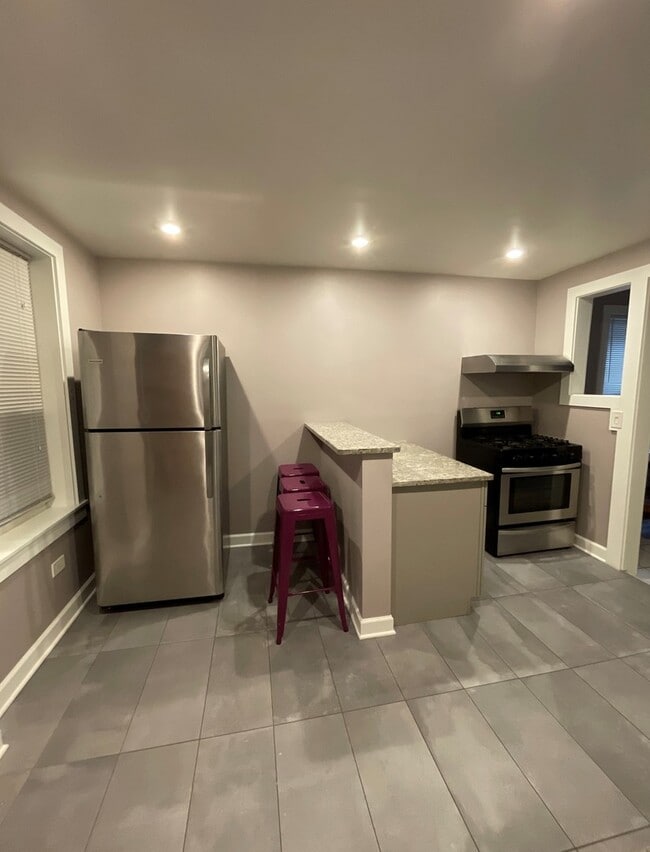 Photo - 1755 W Crystal St Unit 2