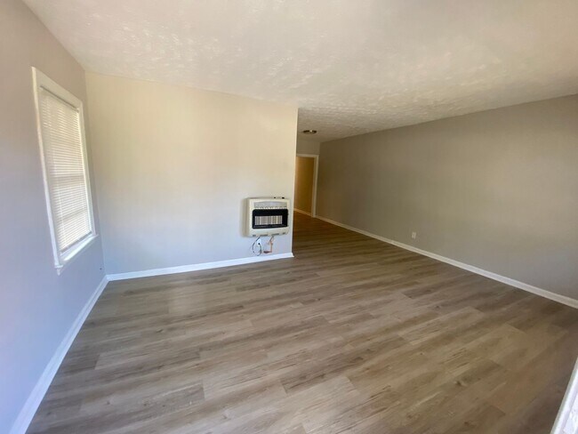 Photo - 127 Torch Hill Rd Unit B