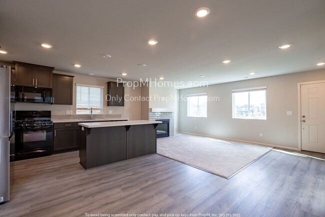 Photo - 1122 McCallum Ln