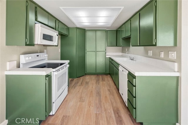 Photo - 15000 Halldale Ave Unidad 213