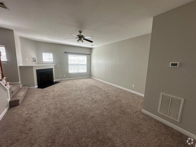 Building Photo - 2815 Ulster Aly Rental