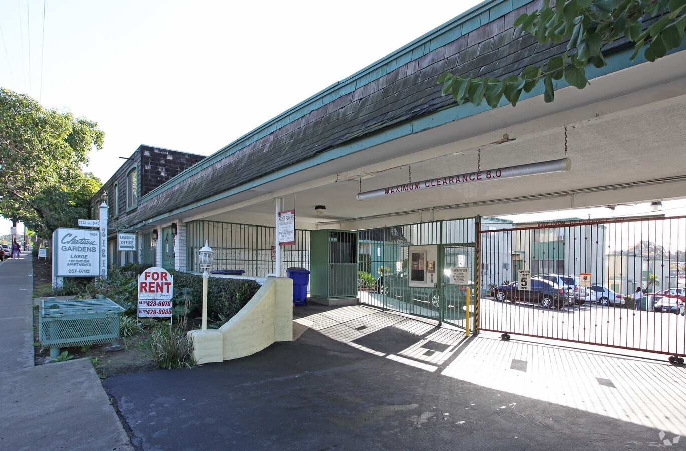 Chateau Gardens - Chateau Gardens