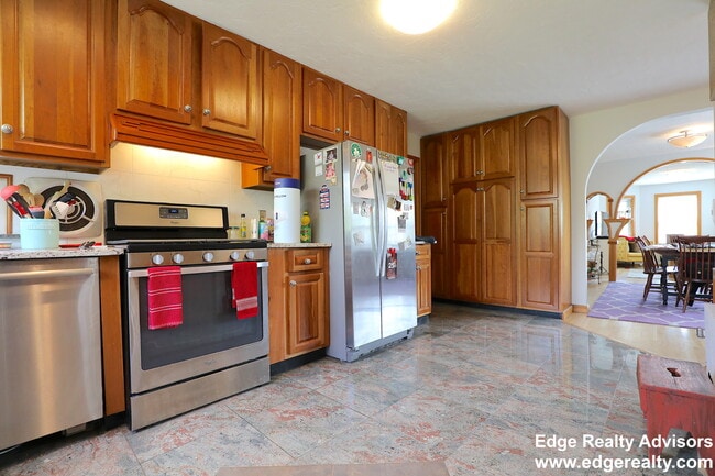 Building Photo - 31 Claymoss Rd Unit 3