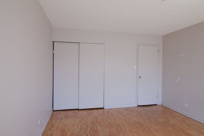 Photo - 1975 Maisonneuve Blvd W Unit 506