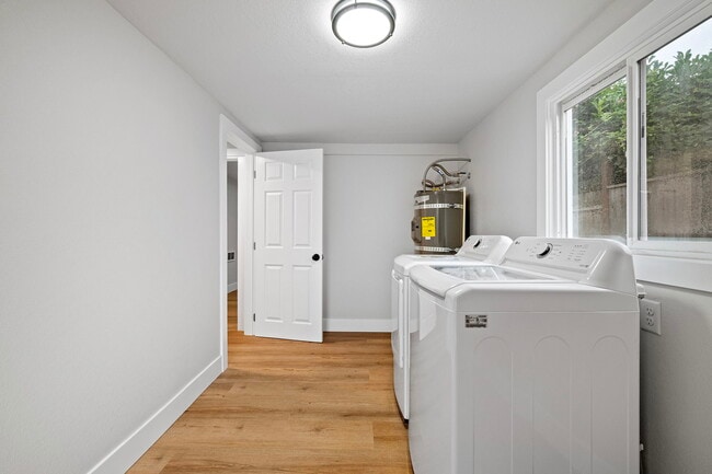 Photo - 920 W 20th Ave