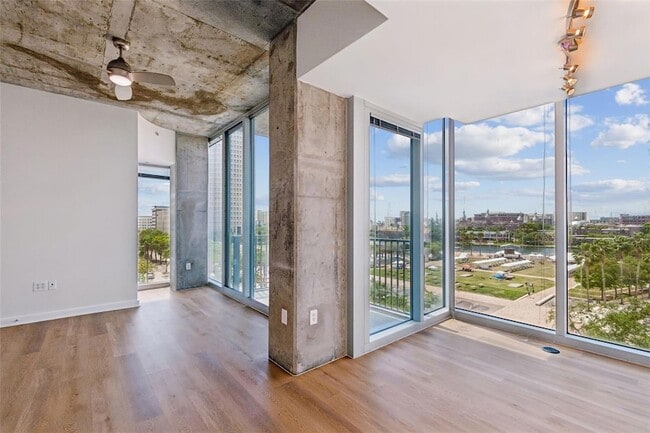 Photo - 777 N Ashley Dr Unit 502