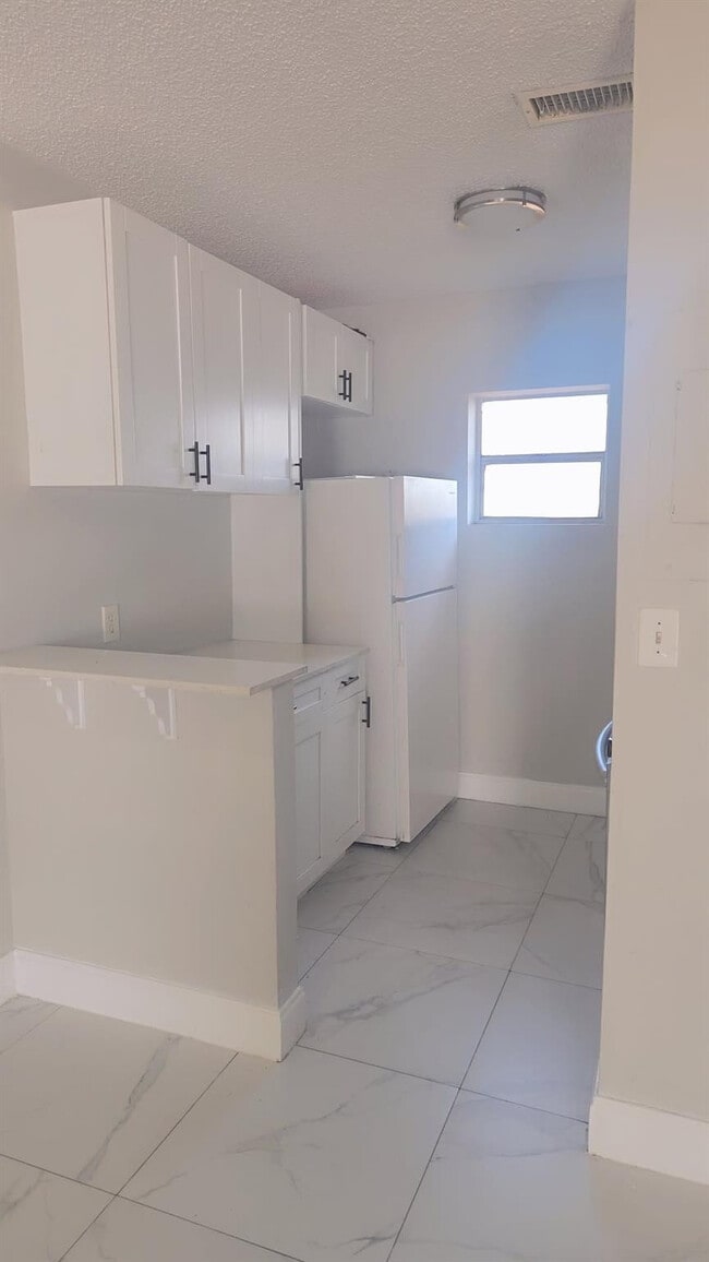 Photo - 616 NW 5th Ave Unit 2