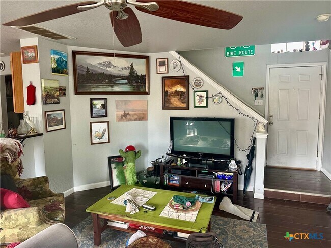 Photo - 864 Sagewood Trail