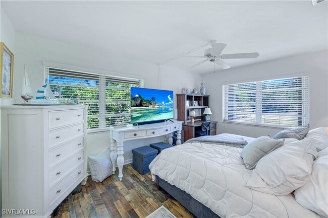 Photo - 1382 Jamaica Rd